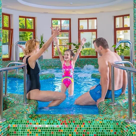 Anna Balatonföldvár