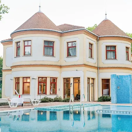 Anna Balatonföldvár