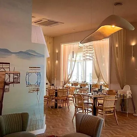 Anna 酒店 Balatonföldvár