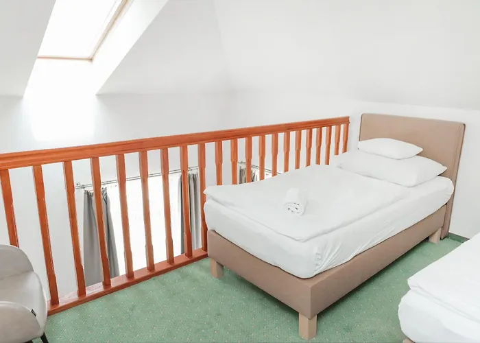 Anna Hotel 3*
