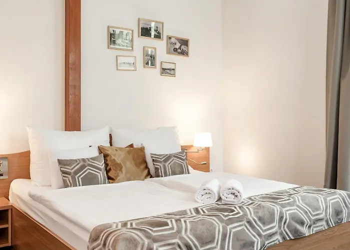 Hotel Anna 3*