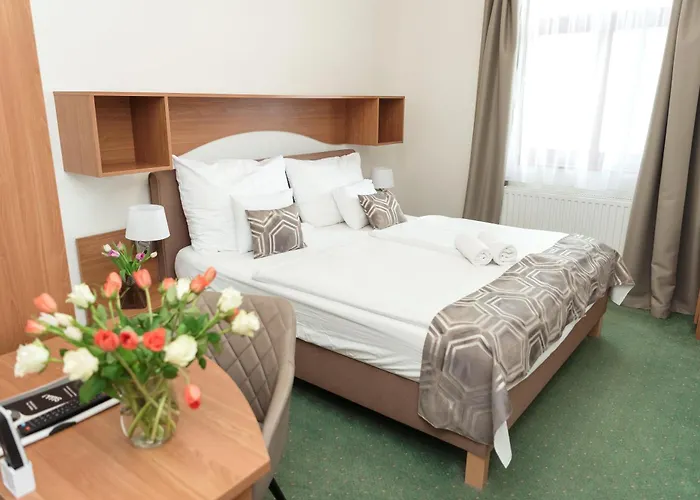 Anna Balatonföldvár